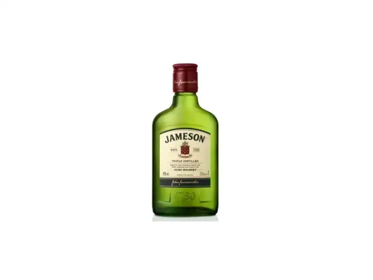 Butoaie de whisky Jameson 40% 0,2L, ideală pentru colecție și degustare.