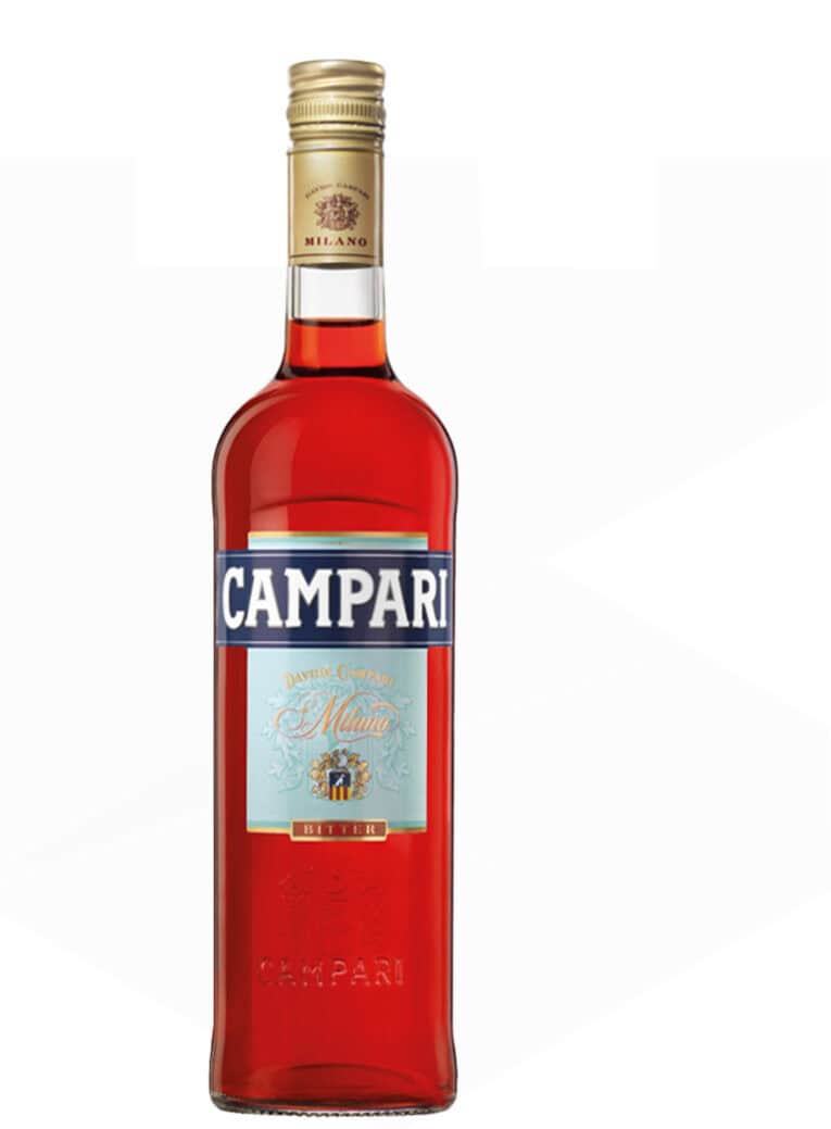 Campari Bitter 0.7L sticlă de lichior aperitiv roșu, ideal pentru cocktailuri.
