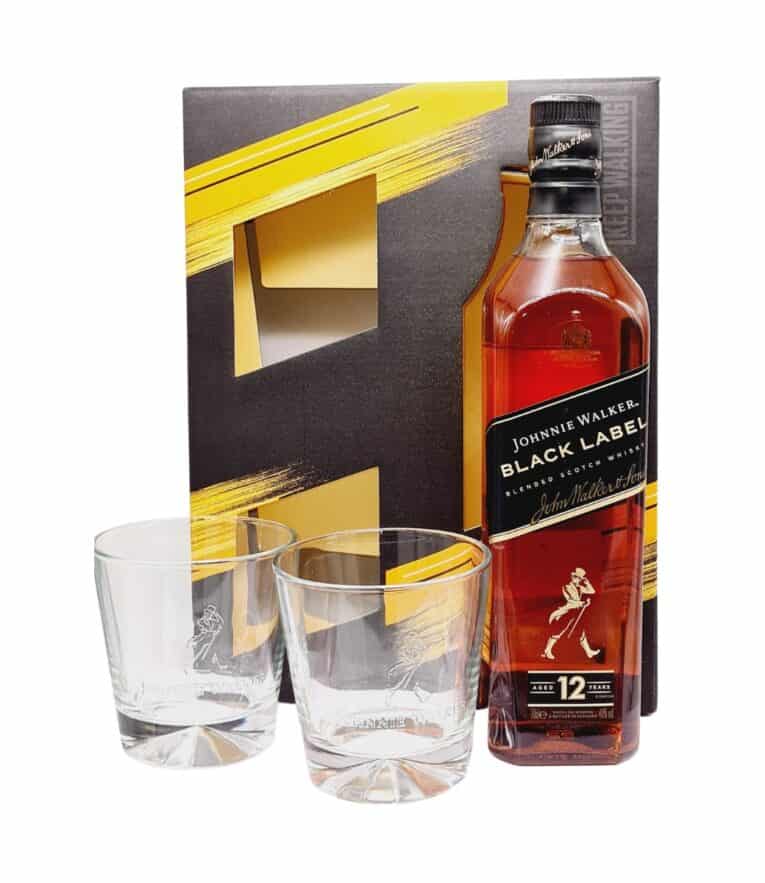 Butoaie de whisky Johnnie Walker Black Label 0.7L cu 2 pahare, cadou pentru iubitorii de băuturi fin.
